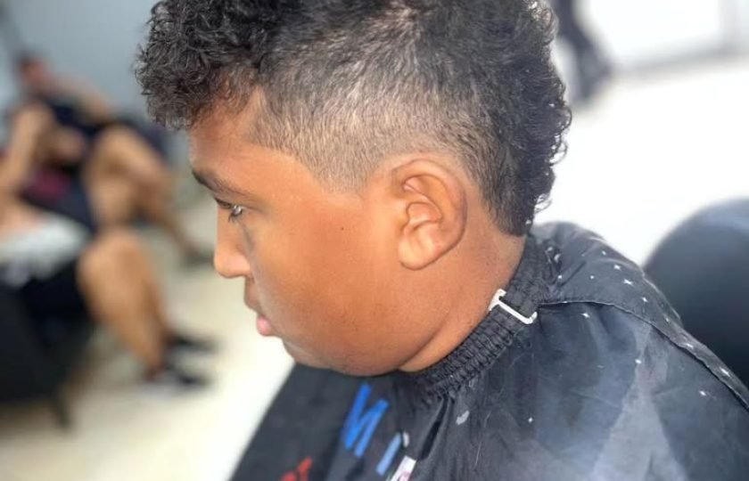 Tonobarber, corte realizado por Iván.🎸🎸🎸🎸💈💈💈💈❤️❤️❤️#barberias,#peluquerias de España.