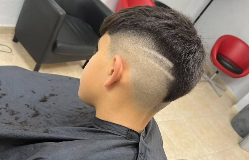 Tonobarber 💈💈💈💈💈,corte de Iván,nos encanta la peluquería.💈💈💈💈💈❤️❤️🎸🎸🎸